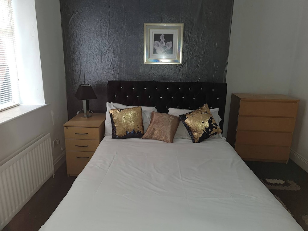 Stags Hens Contractors Longstay