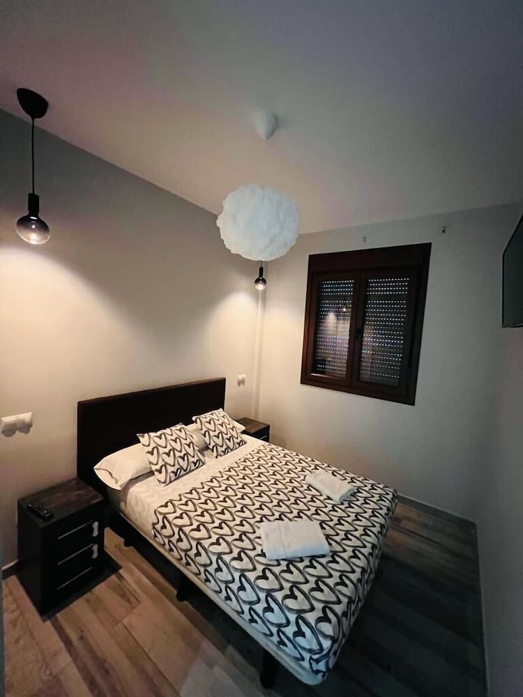 Torrejon de Ardoz Vacations - HOSPEDAJE CORREDOR DE HENARES - Property Image 2