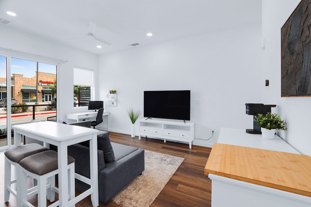 Luxury Resort-style Living Centrally Located