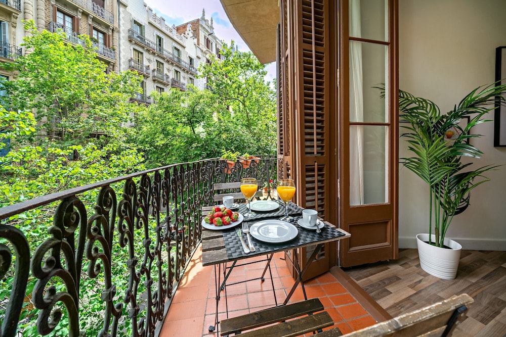 Habitat Apartments Barcelona Balconies