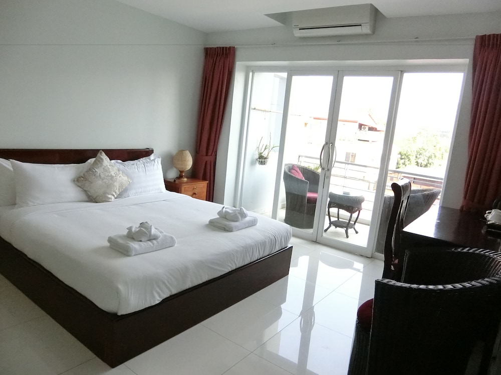 Richly Boutique Hotel & Hostel