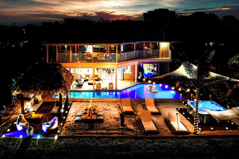 Palm Beach Paradise | Villa w/ Beach, Pool, Cinema & Tiki