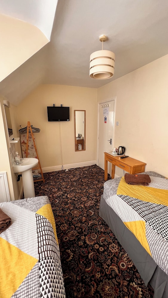 Castle Lodge Guest House
