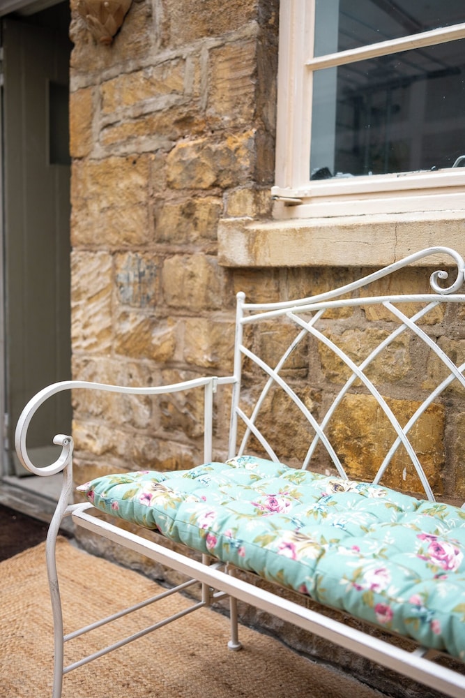 Beautiful 2BD Cottage in the Cotswolds