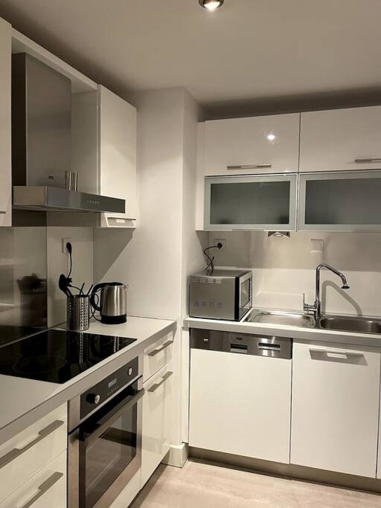 Modern 1 1 Apartment w Terrace Near Mail of IST