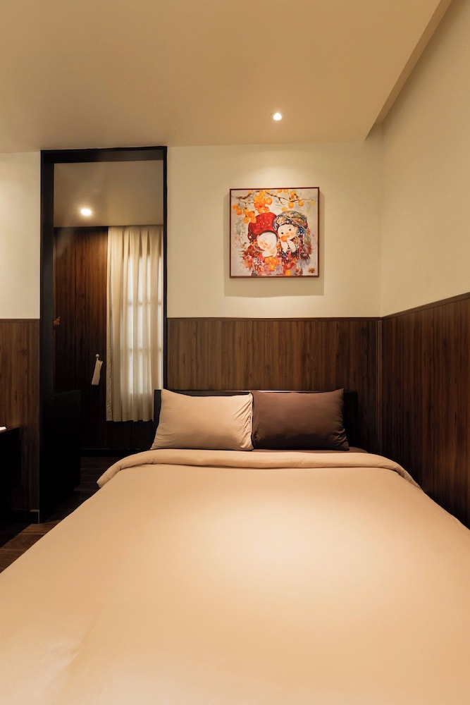 Pha Boutique House