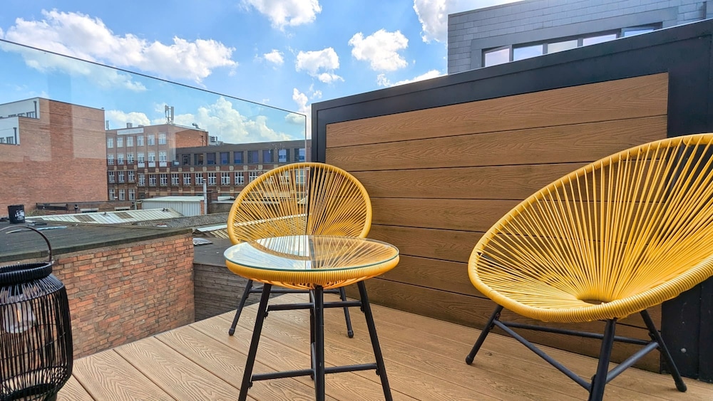 Modern 2 Bed With Parking Bham Jewellery Quarter view 4