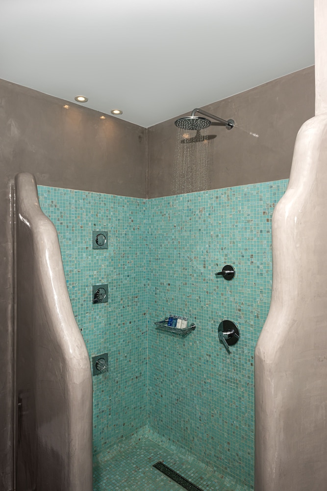 Elements of Caldera Suites