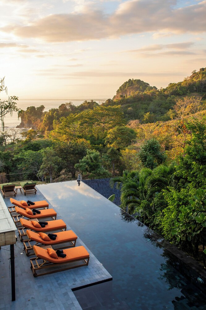 Sumba Lodge
