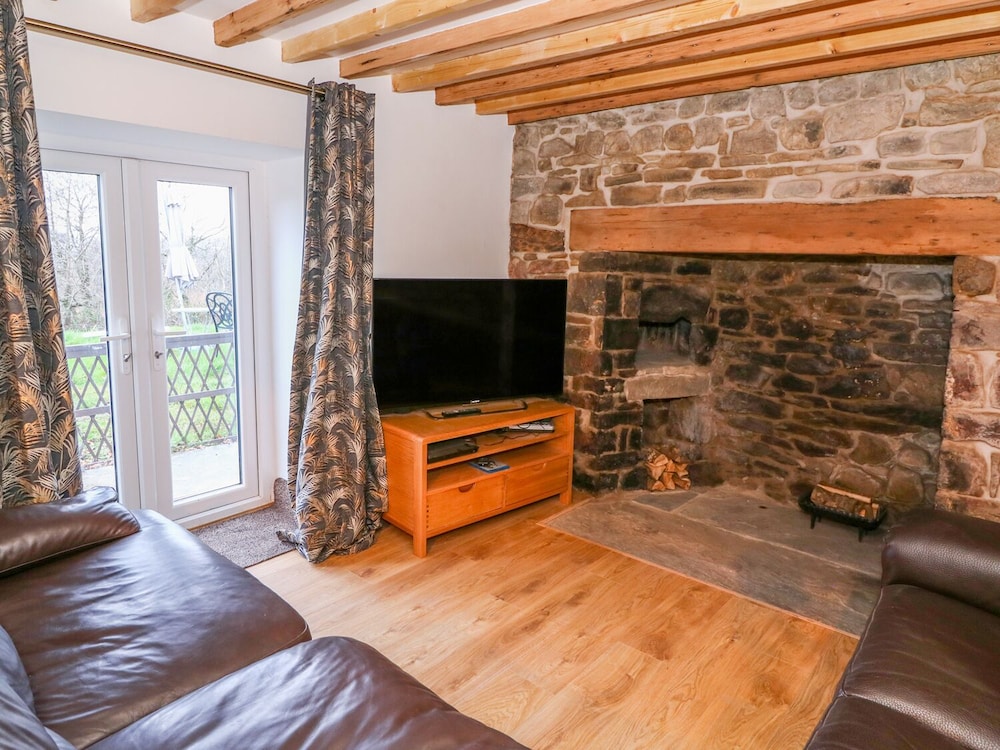 Crooked Hill Cottage view 4