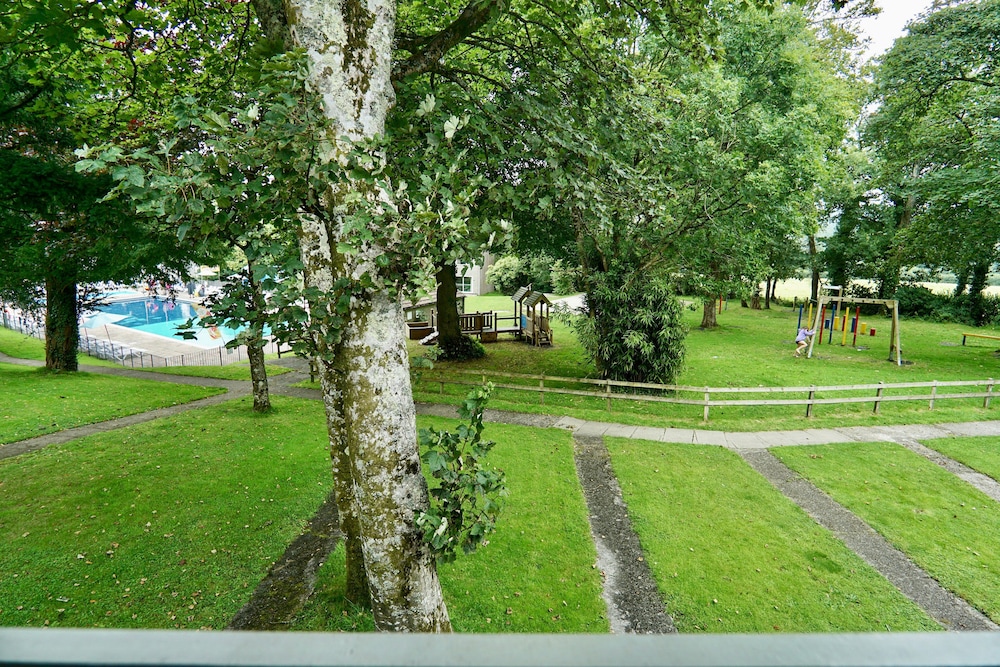 Special 2 Bedroom Home In White Cross
