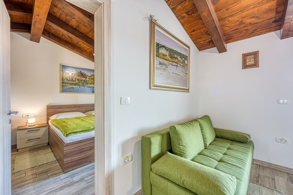 Tourist Farm Tonin - Apartment 3