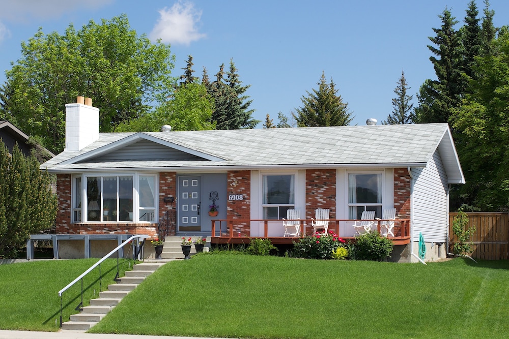 Hotel Cozy Nest B&B - Image 1