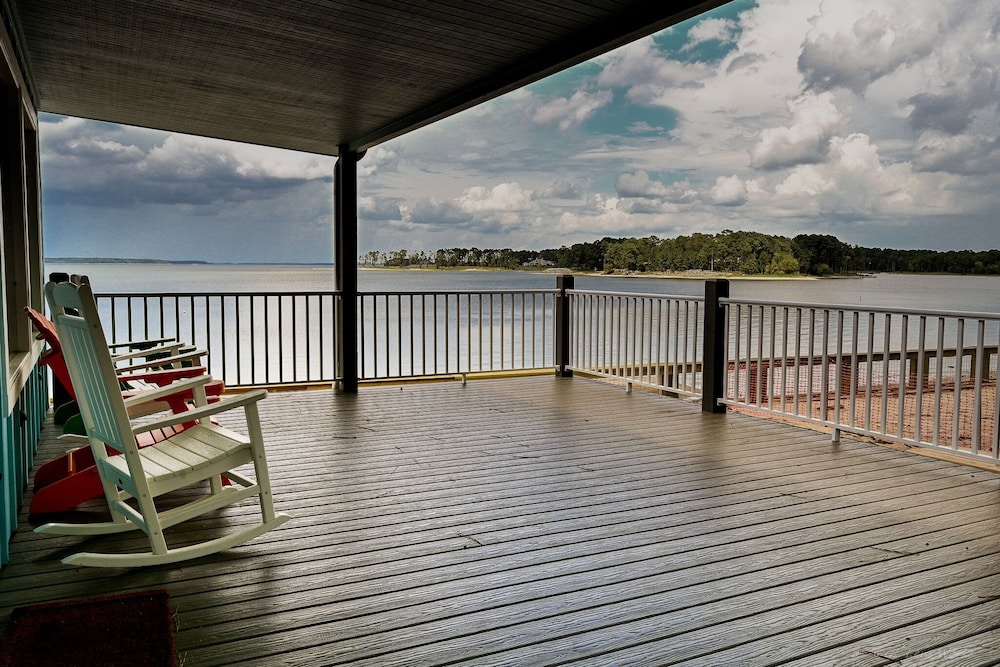 Rayburn Resorts
