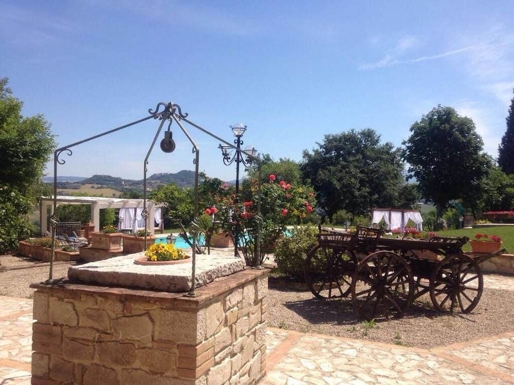 Residenza Collefiorito