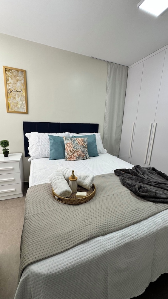 FLAT VIP SOLON MANAIRA