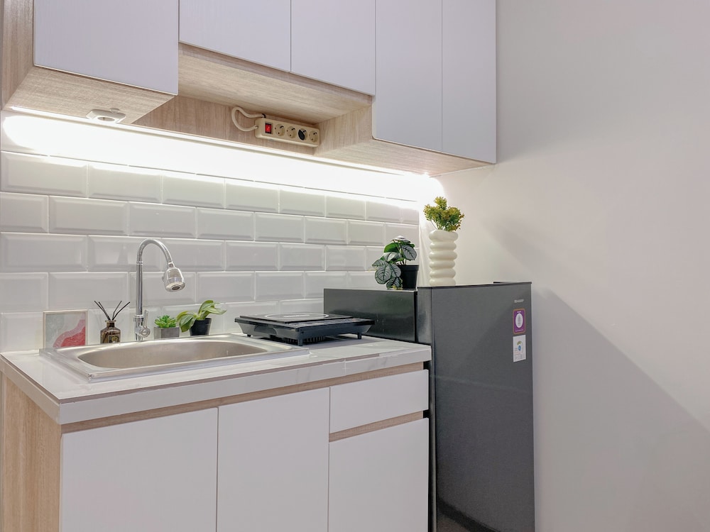 Best Deal And Homey Studio At Meikarta Apartment