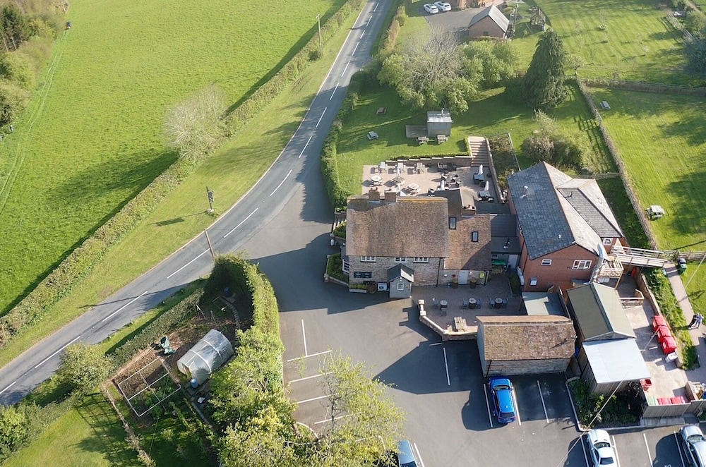 The Baiting House and Lodges