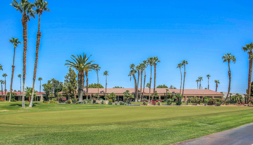 Desert Paradise Retreat
