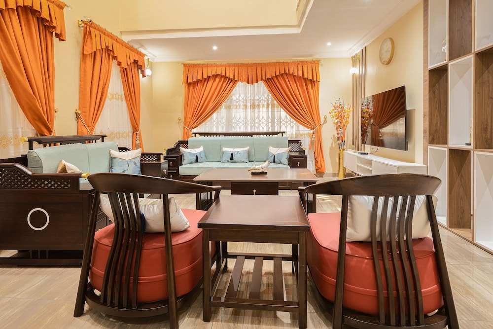 JPCOURT HOMES
