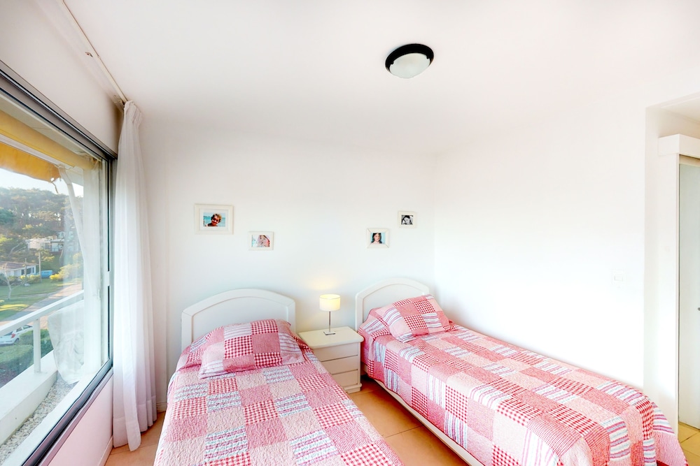 Oceana Suites Esturion view 4