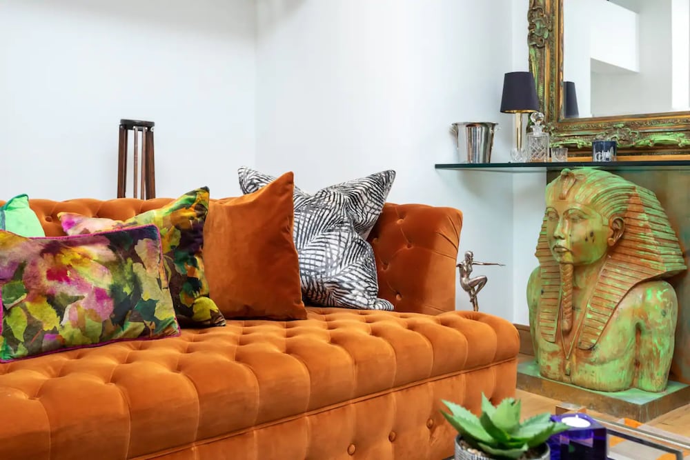 Luxurious 2 Bedroon Flat in the Heart of London