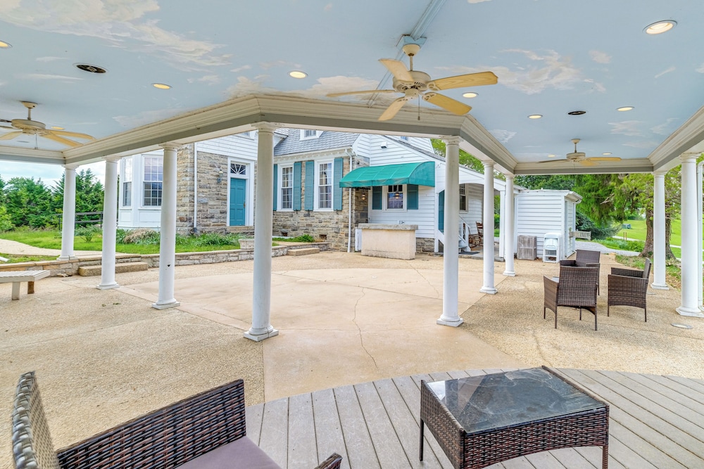 9-acre New River Retreat Near Radford University