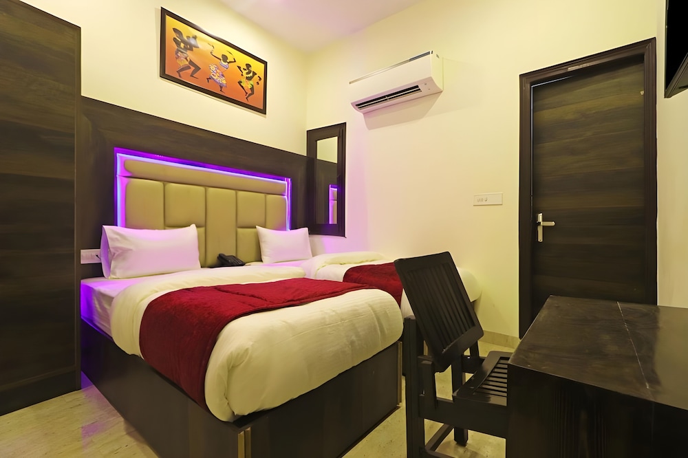 Hotel The Kiara - Complimentary Oneway Airport Transfer