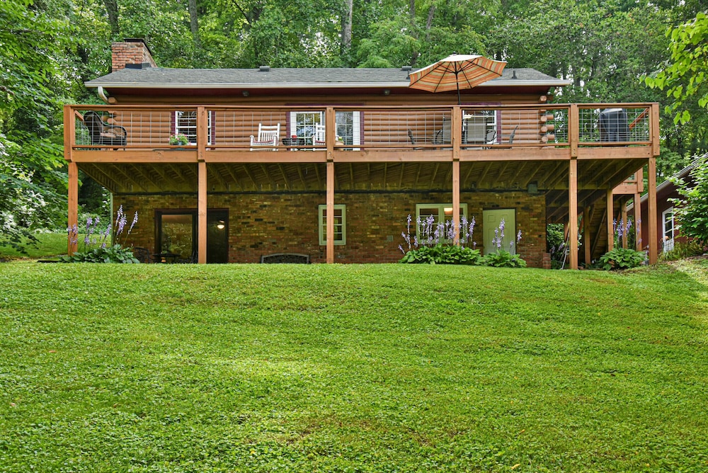 Rustic Cabin in the Woods Star5vacations view 3