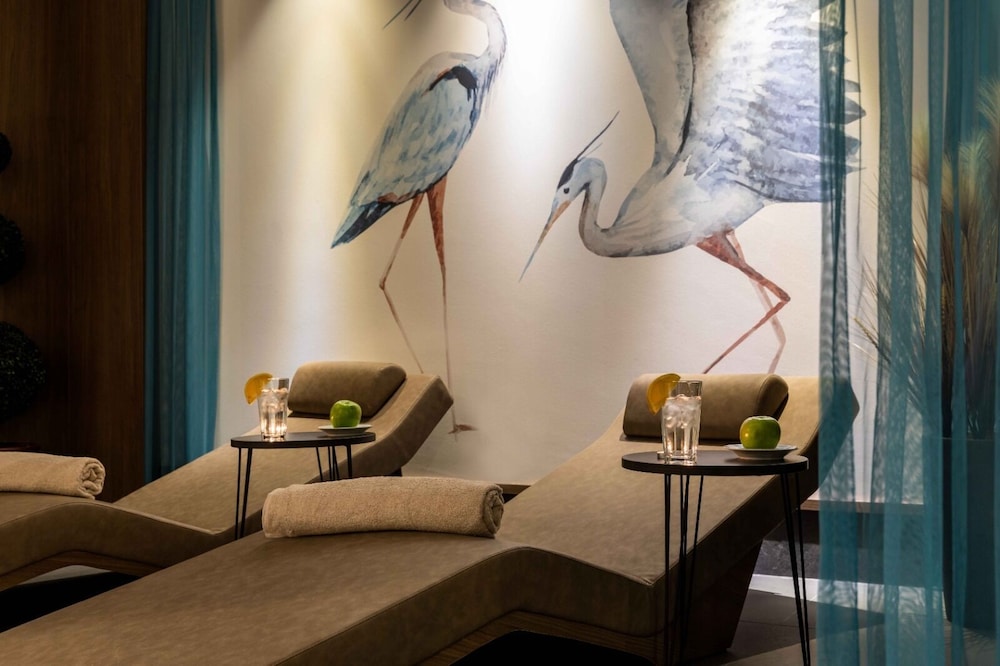 Genova Hotel - Image 14