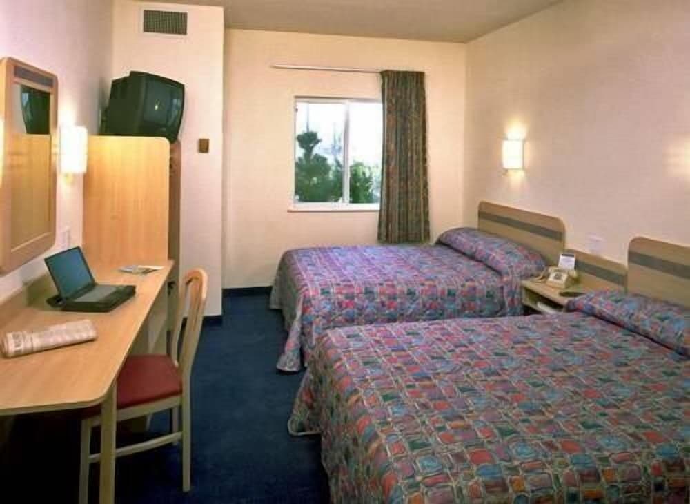 Rodeway Inn