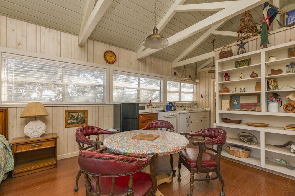 Bluebird Hill And Star Suite 5 Bedroom Home