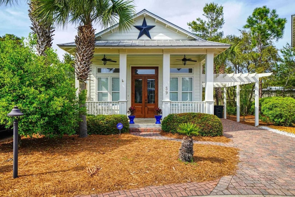 30A Stars & Stripes by Avantstay Seagroge Pool & Tennis