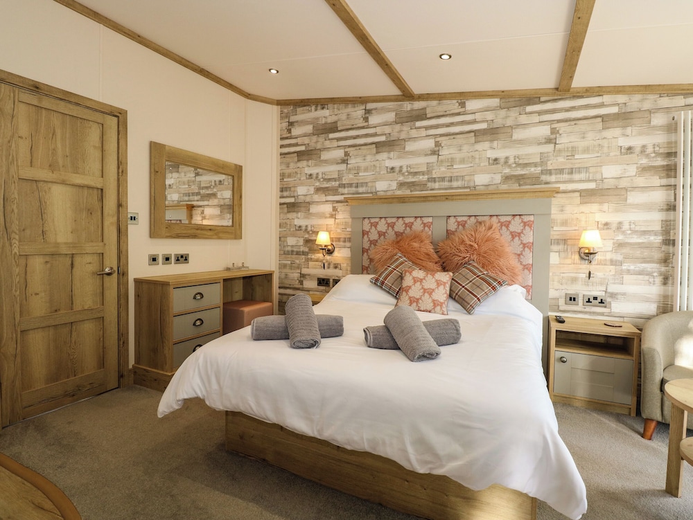 18 Woodlands Retreat