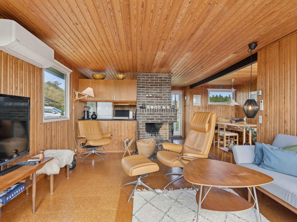 4 Star Holiday Home in Hvide Sande