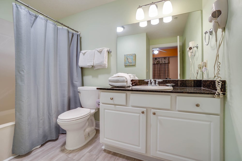 Calypso Beach Resort by Panhandle Getaways