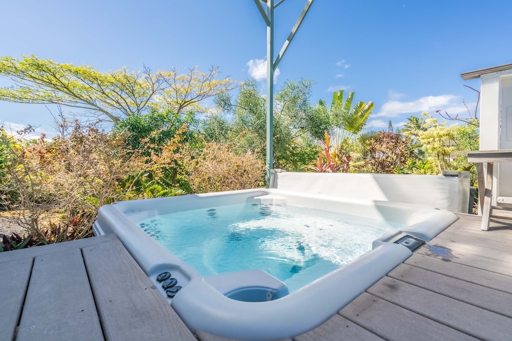 Hale Kukui Oia 2 Bedroom Home