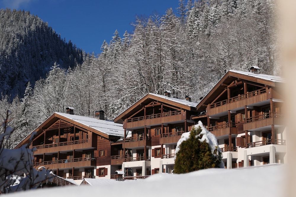 Hotel Les Grandes Alpes - Image 1