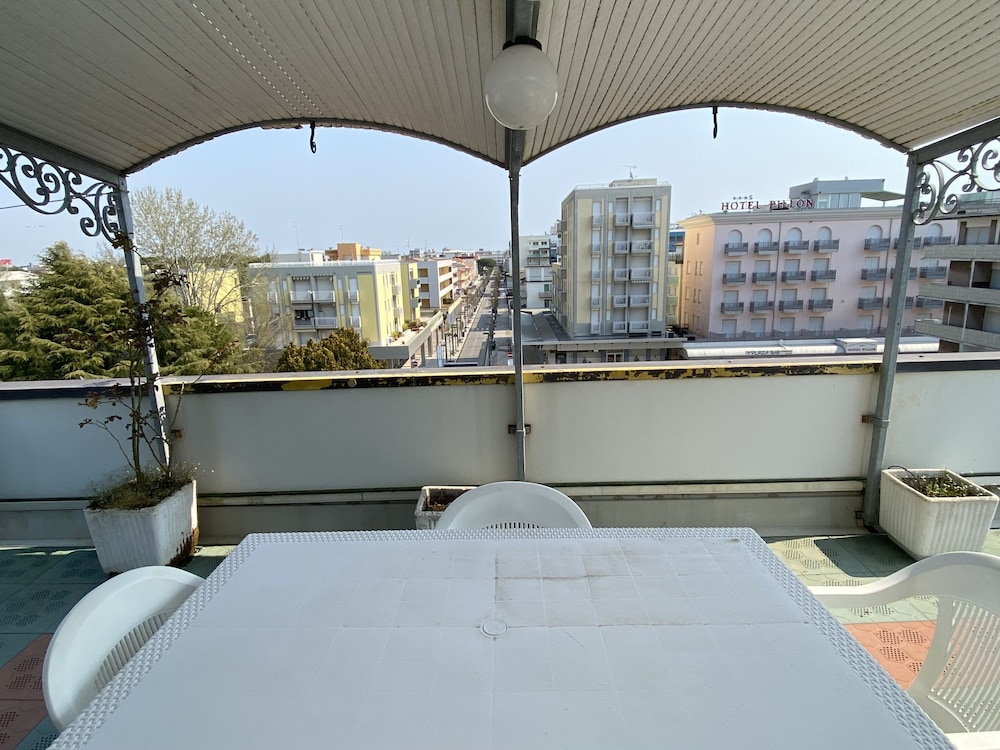 Foyer in Bibione With 1 Bedrooms and 1 Bathrooms