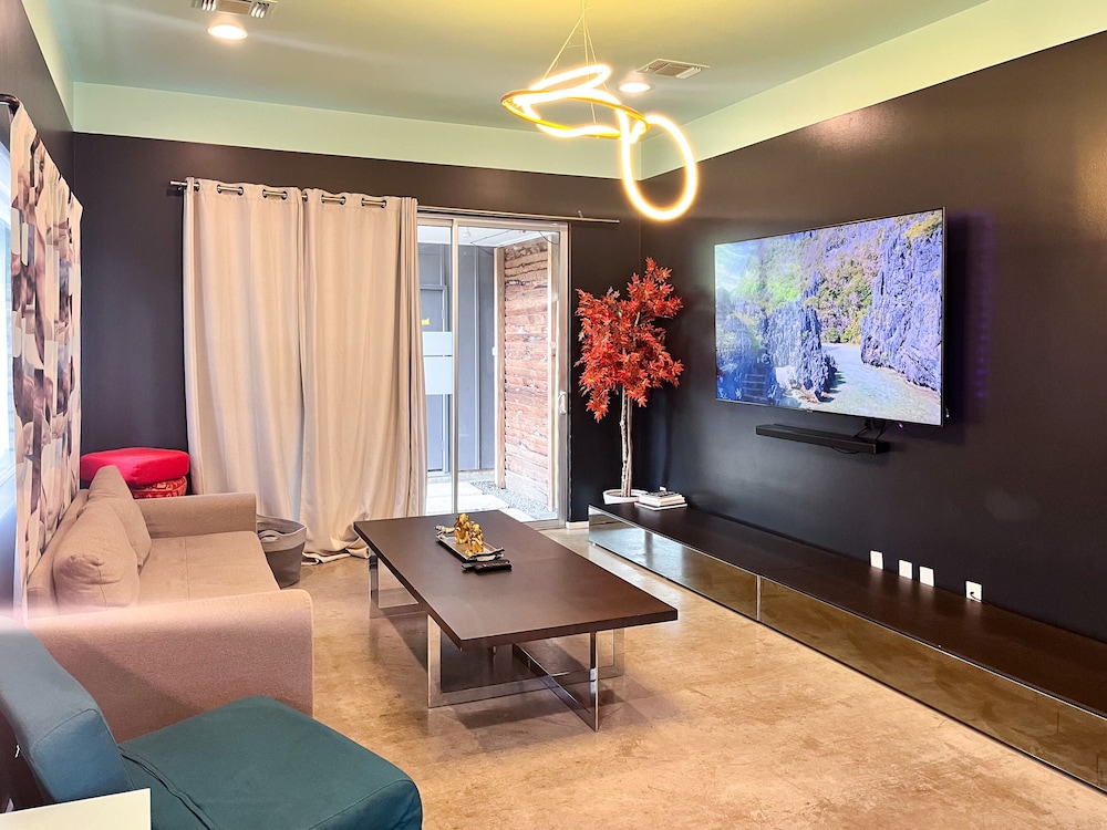 Ultimate 10br Group Getaway6min to Rainey Street