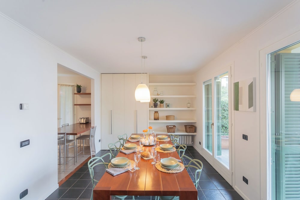 Besana 9 On the Lake - Private Garden & Parking by Rent all Como