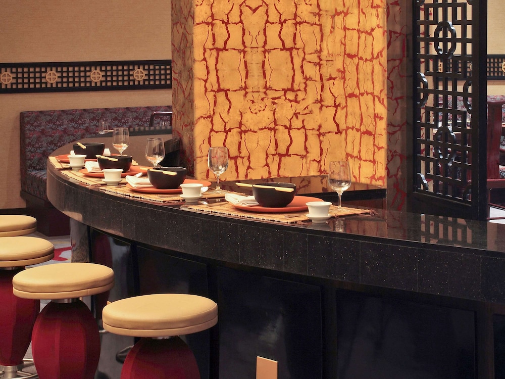 Mumbai Vacations - Novotel Mumbai Juhu Beach Hotel - Property Image 60