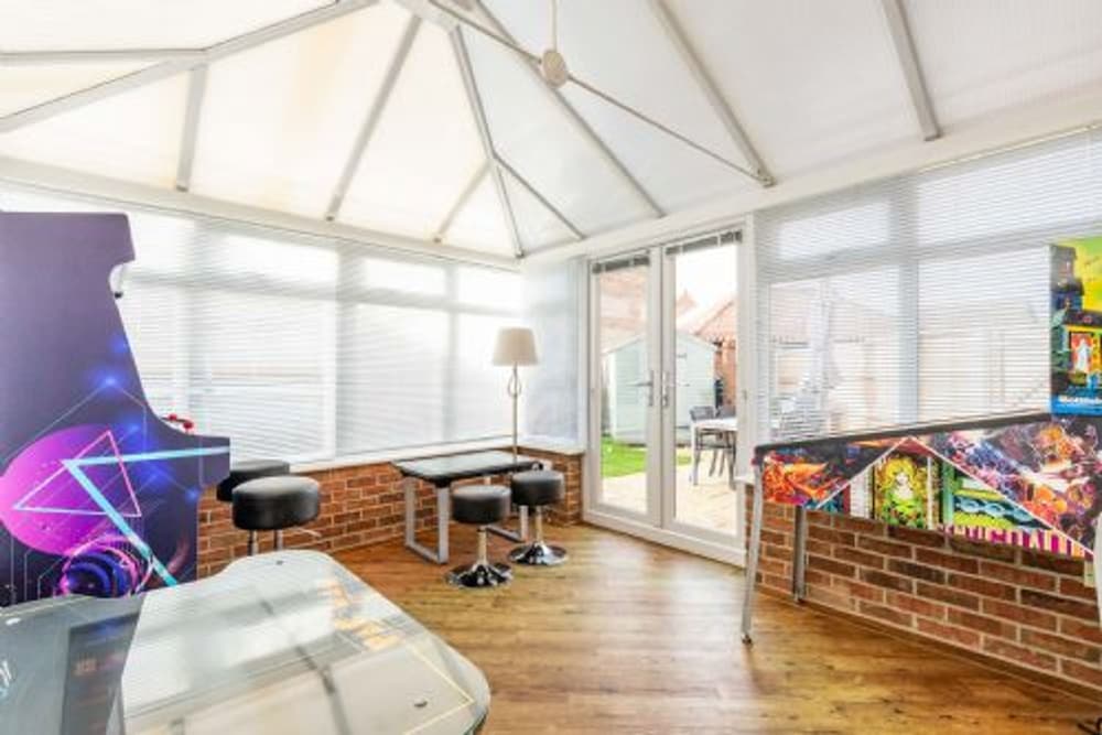 Host Stay - Violetta Cottage view 4