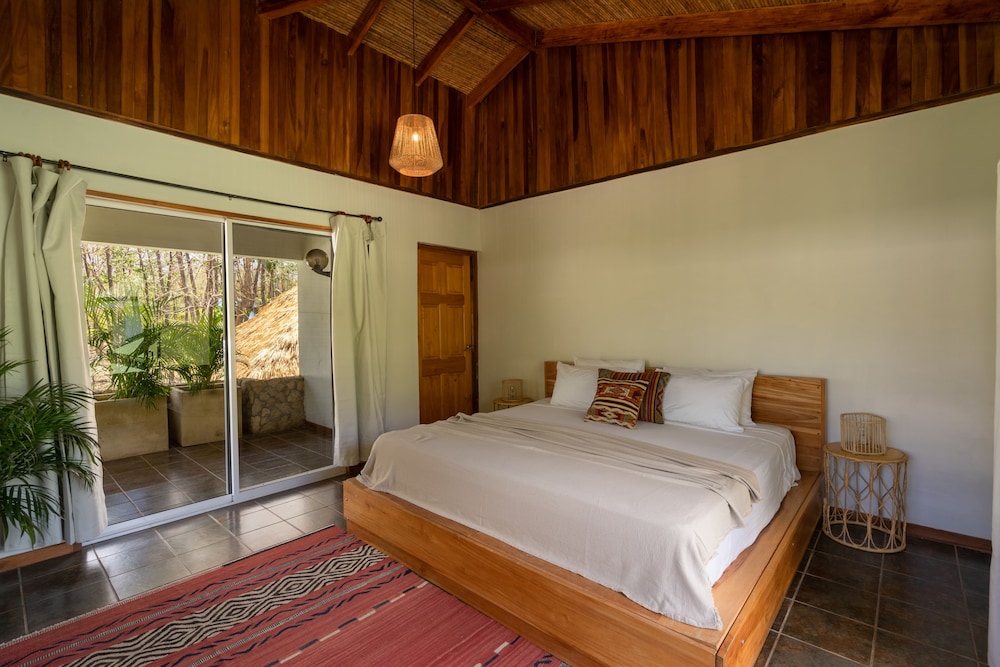 Dream Surf House Avellana
