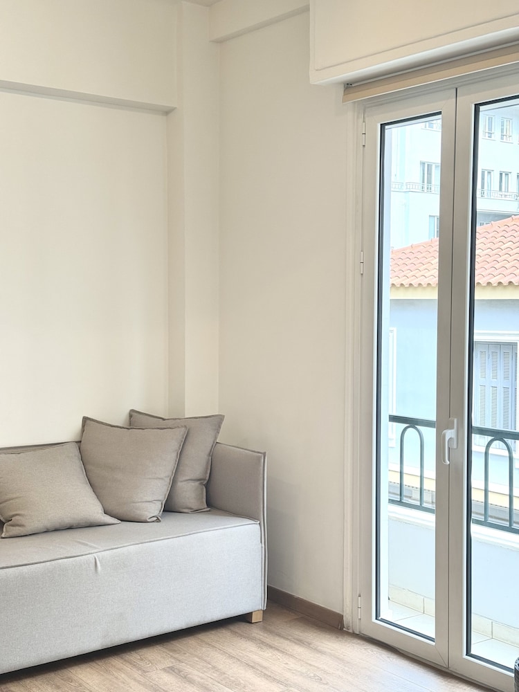 Voulis Best Globle Home