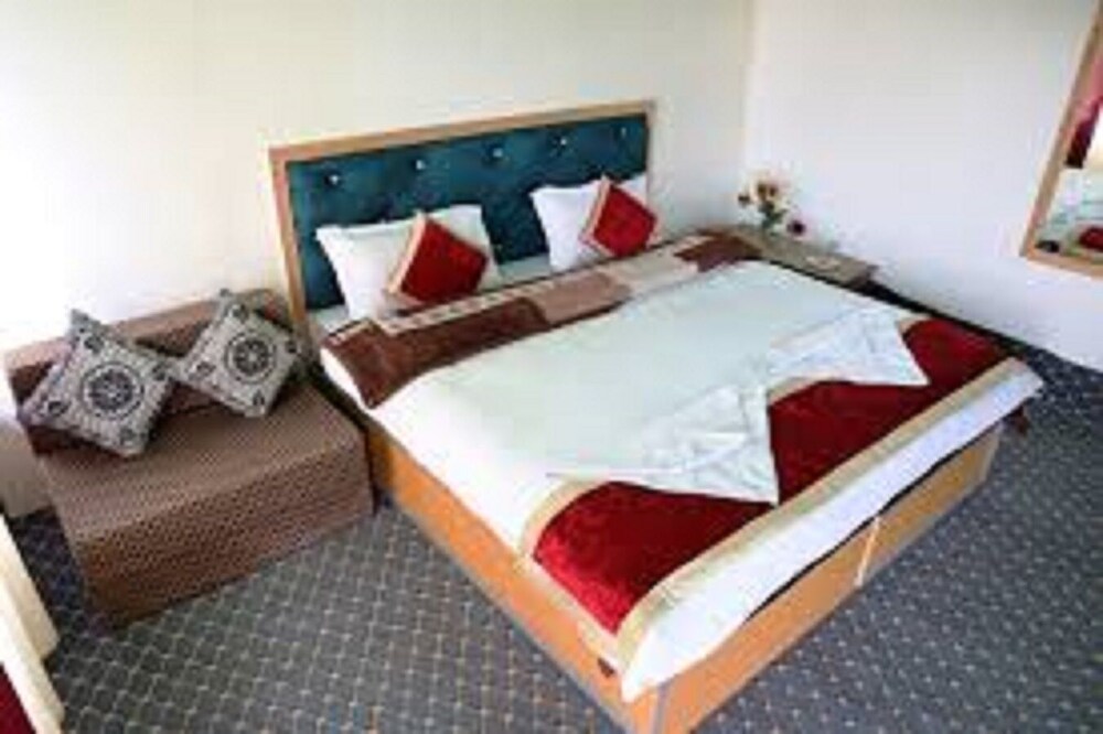Himalayan Inn Cottages - Pangong Lake
