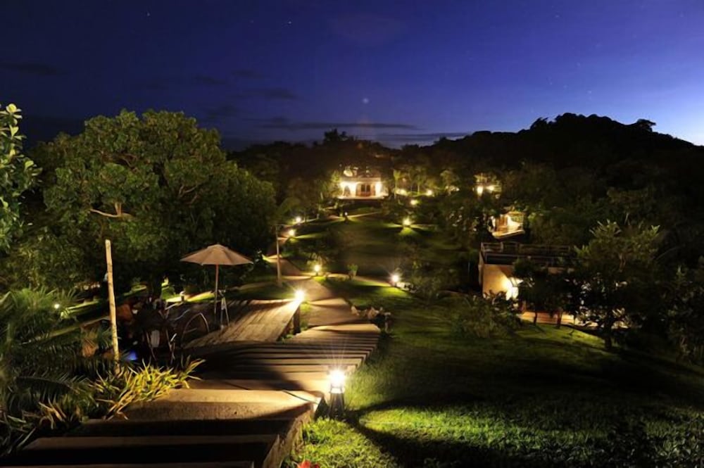 Tugawe Cove Resort