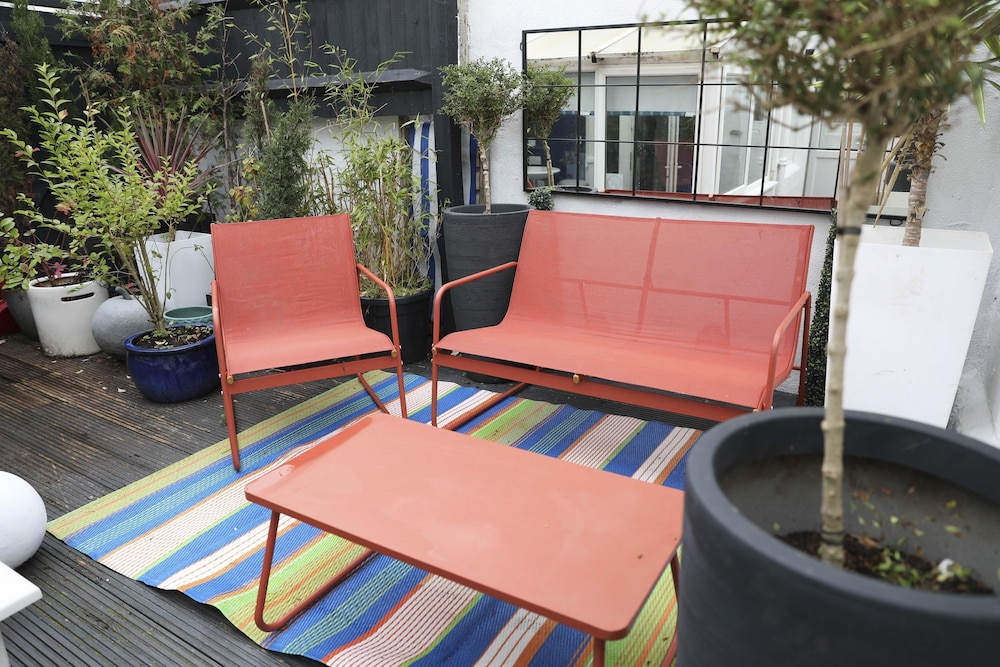 Hove and Away With Garden By My Getaways
