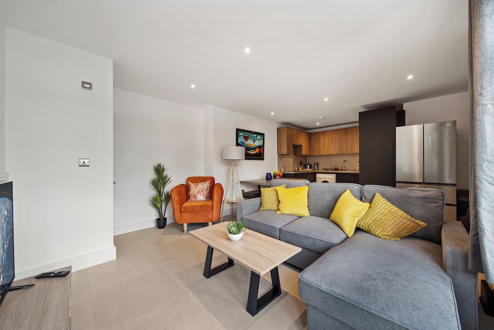 Sebright House