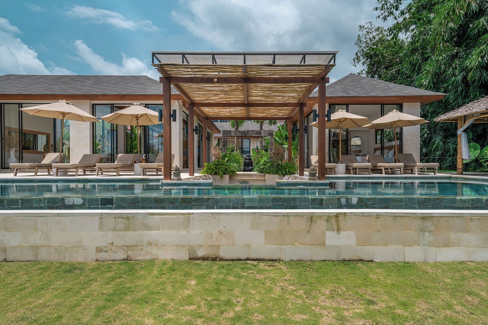 Rosita Ubud - Stunning 5BR Villa